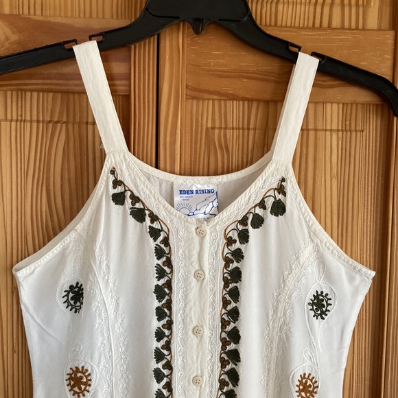 Eden Rising Bar Harbor, ME Embroidered Dress / Cover-up Small - Picture 2 of 5